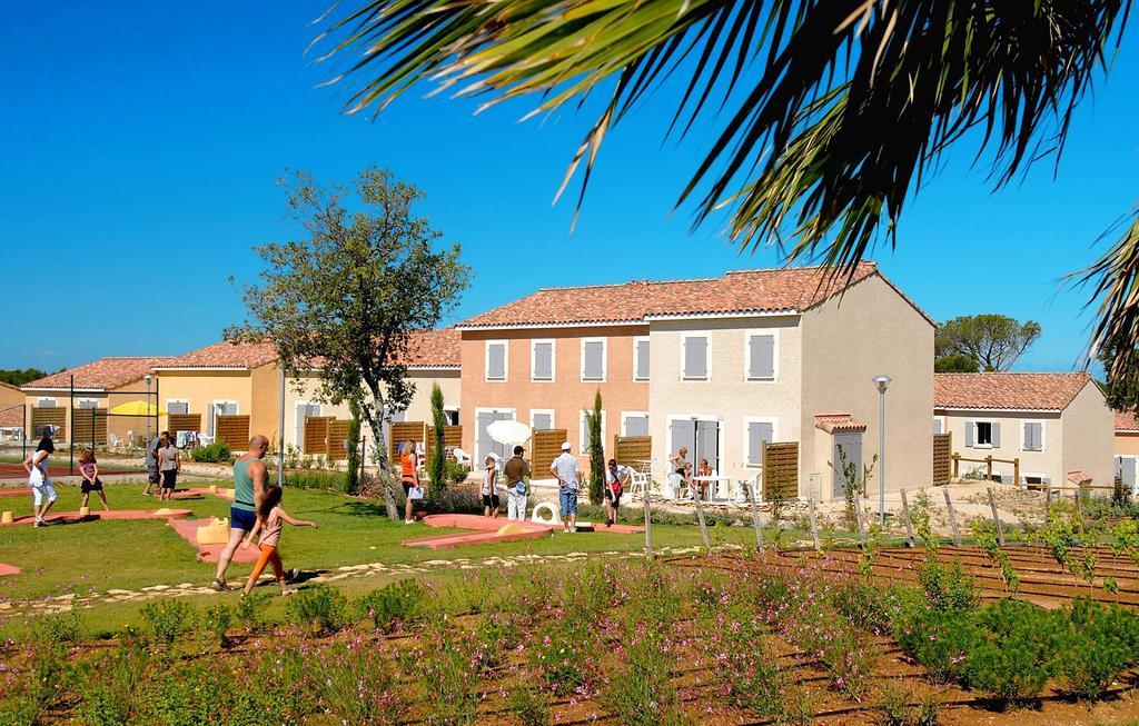 Residence Odalys Le Mas Des Vignes Calvisson Buitenkant foto